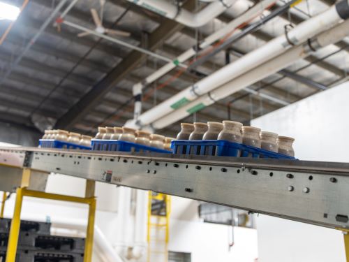 mycopia-gourmet-mushroomsjars-on-conveyor